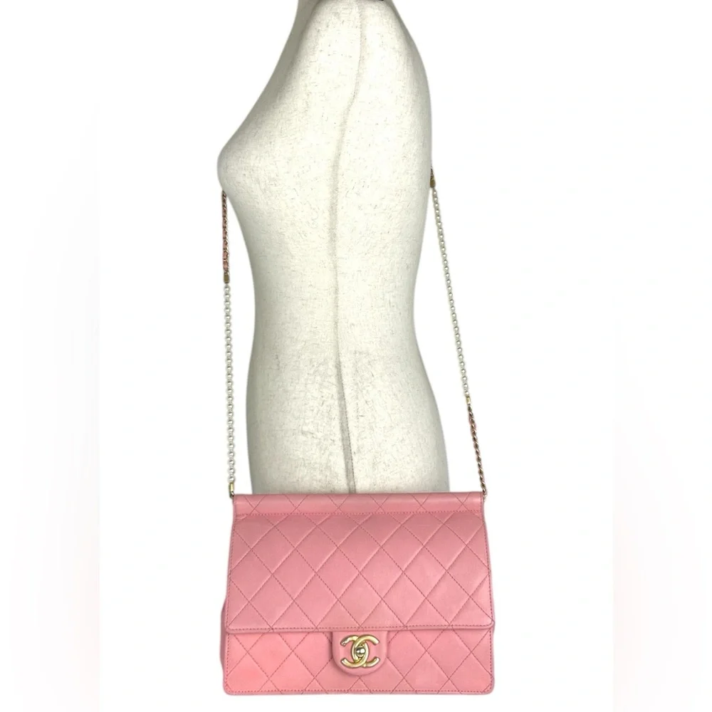 CHANEL Pink Quilted Lambskin Flap Bag with Pearl-Accented Chain